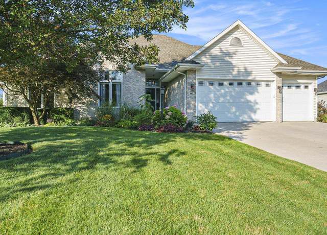 Property at 897 N Old Orchard Dr, Warsaw, IN 46580, 3 beds, 3 baths