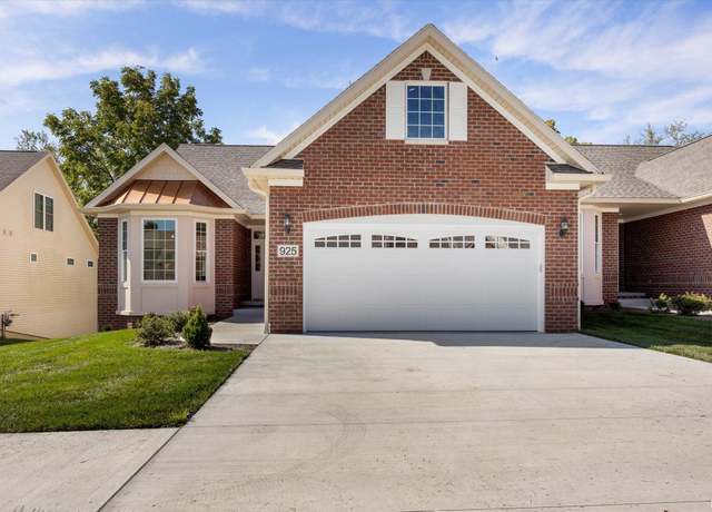 Property at 925 W Baywood Dr, Bloomington, IN 47401, 3 beds, 3 baths