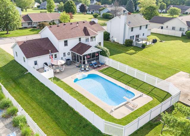 Property at 808 Lydia Dr, Warsaw, IN 46580, 5 beds, 3 baths