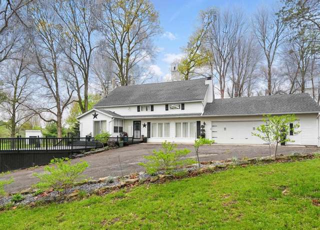 Property at 13819 Mcduffee Rd, Churubusco, IN 46723, 4 beds, 2 baths