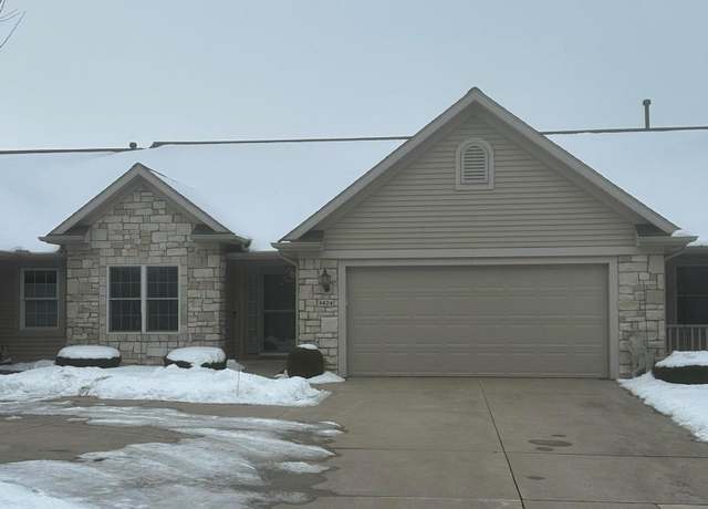 Property at 1424 Canterbury Ct, Goshen, IN 46526, 3 beds, 2.5 baths