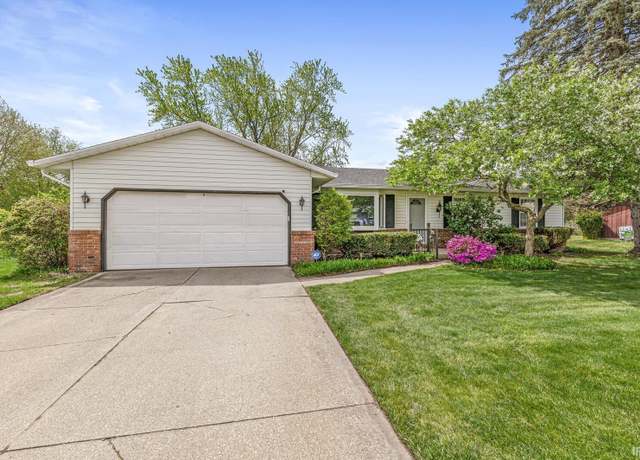 Property at 22034 Silver Springs Dr, South Bend, IN 46628, 3 beds, 1.5 baths