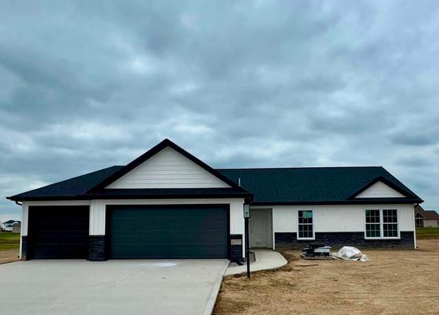 Property at 12777 Towcester Ct, Fort Wayne, IN 46818, 3 beds, 2 baths