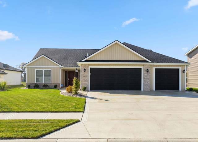 Property at 10622 Fieldlight Blvd, Fort Wayne, IN 46835, 3 beds, 2 baths