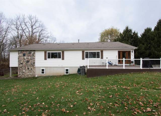 Property at 117 N Woodruff Rd, Wolcottville, IN 46795, 4 beds, 3 baths