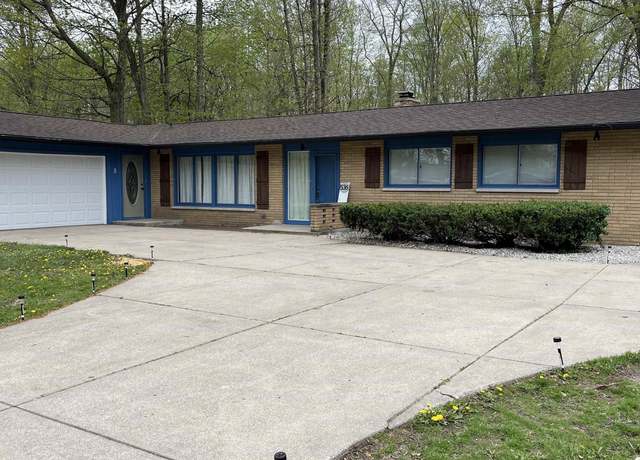 Property at 536 Widener Ln, South Bend, IN 46614, 3 beds, 2 baths