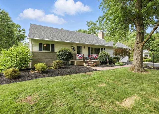 Property at 4457 Beckstein Dr, Fort Wayne, IN 46815, 4 beds, 3 baths