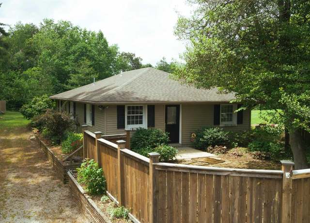 Property at 2233 Folsomville Rd, Boonville, IN 47601, 3 beds, 1.5 baths