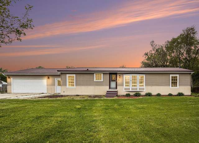 Property at 59669 Rosedale Ave, Elkhart, IN 46517, 3 beds, 2 baths