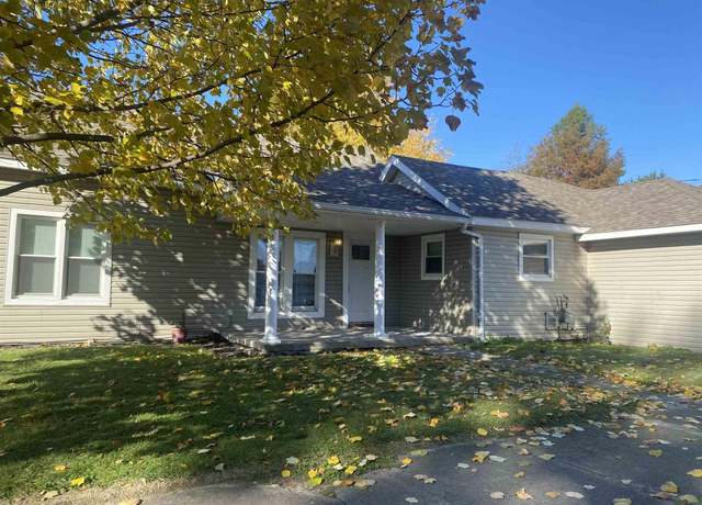 Property at 220 S Main St, Sharpsville, IN 46068, 3 beds, 1 bath