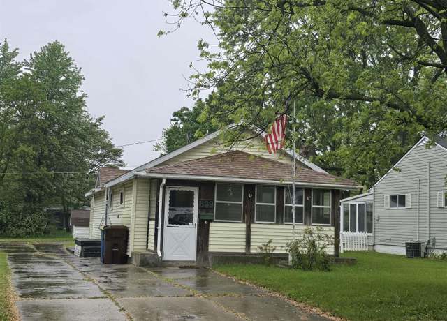 Property at 829 Hazel St, Auburn, IN 46706, 3 beds, 1 bath
