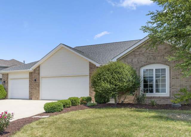 Property at 1124 Henlock Dr, Fort Wayne, IN 46818, 3 beds, 2 baths