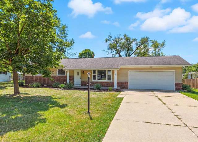 Property at 2324 Bellevue Dr, Fort Wayne, IN 46825, 4 beds, 2 baths