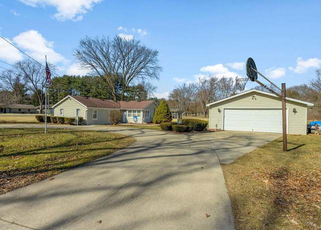Property at 13229 Anderson Rd, Granger, IN 46530, 2 beds, 1 bath
