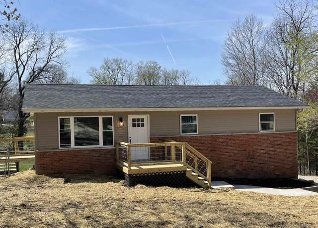 Property at 137 Briar Ave, Bedford, IN 47421, 3 beds, 1 bath