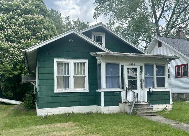 Property at 1034 Huey St, South Bend, IN 46628, 2 beds, 1 bath