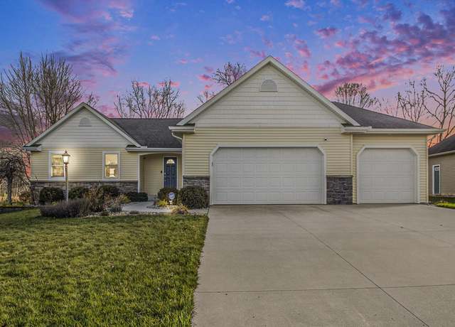 Property at 59584 Grandview Ct, Elkhart, IN 46517, 3 beds, 2 baths