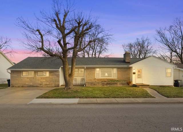 Property at 1510 E Walnut St, Frankfort, IN 46041, 3 beds, 1.5 baths