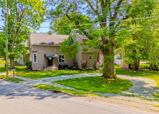 Property at 485 E Hill St, Wabash, IN 46992, 4 beds, 2 baths