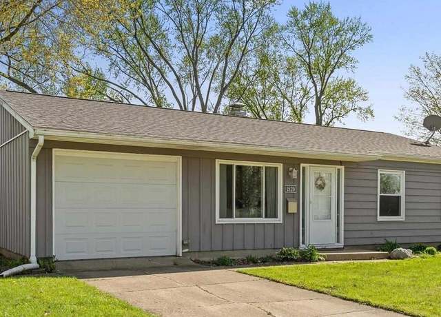 Property at 1520 Oakdale Dr, South Bend, IN 46614, 3 beds, 1.5 baths