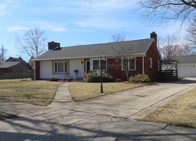 Property at 411 Morningside Dr, Kokomo, IN 46901, 3 beds, 2.5 baths