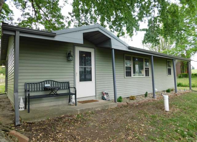 Property at 8749 S Sunnyside Ln, Silver Lake, IN 46910, 2 beds, 1 bath