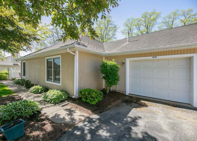 Property at 1600 Blue Heron Way, South Bend, IN 46628, 2 beds, 2 baths