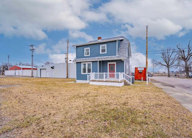 Property at 1501 Stringtown Rd, Evansville, IN 47711, 3 beds, 1.5 baths