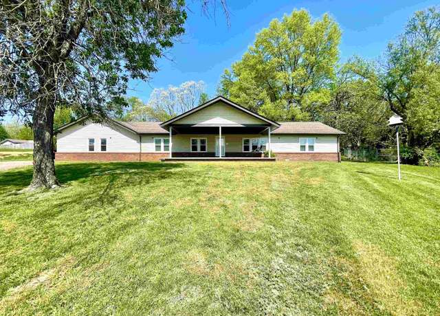 Property at 144 Grape Ct, Chandler, IN 47610, 3 beds, 2 baths