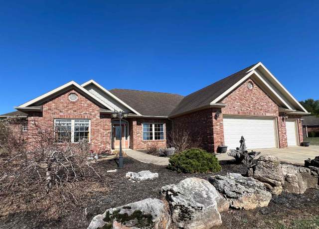 Property at 5879 S Glenview Dr, Bloomington, IN 47403, 3 beds, 2.5 baths