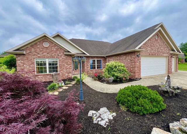 Property at 5879 S Glenview Dr, Bloomington, IN 47403, 3 beds, 2.5 baths