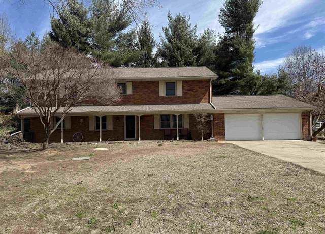 Property at 2720 S Sievers Extension Rd, Vincennes, IN 47591, 4 beds, 2 baths