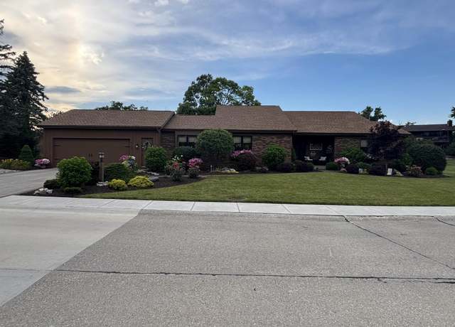 Property at 9512 Camberwell Dr, Fort Wayne, IN 46804, 3 beds, 3.5 baths