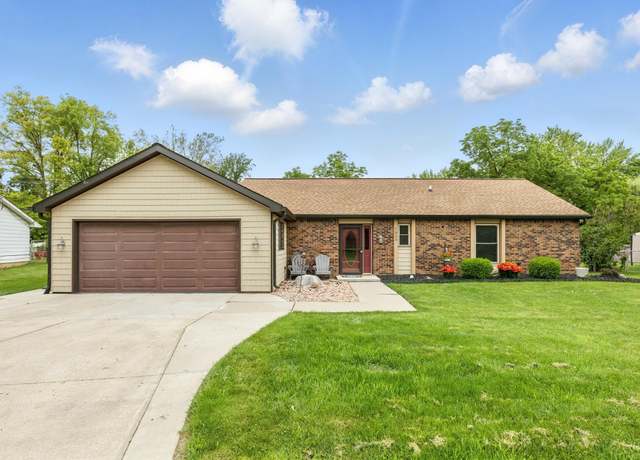 Property at 7025 Elmbrook Dr, Fort Wayne, IN 46835, 3 beds, 2 baths