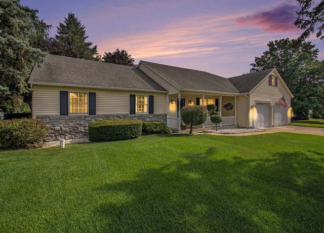 Property at 12421 Frontier Ct, Granger, IN 46530, 3 beds, 3 baths