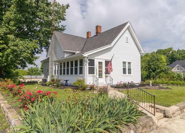 Property at 125 N 10th St, New Castle, IN 47362, 3 beds, 1.5 baths