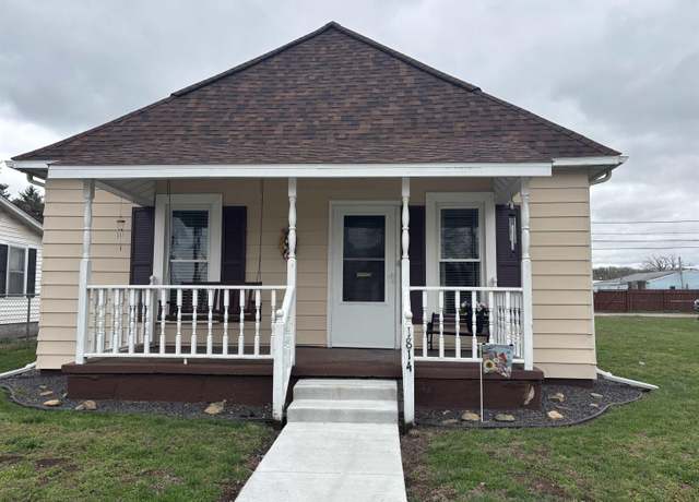 Property at 1814 Broadway St, Vincennes, IN 47591, 2 beds, 1 bath