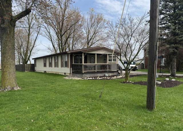Property at 1500 S Road Rd, Garrett, IN 46738, 3 beds, 2 baths
