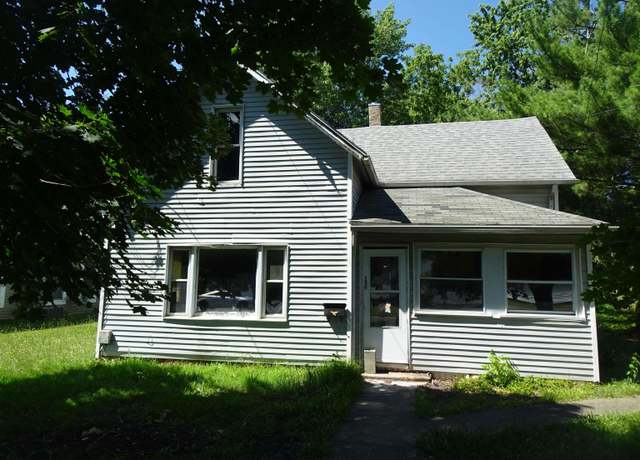 Property at 136 W Clark St, Rensselaer, IN 47978, 4 beds, 1 bath