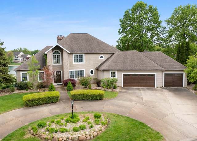 Property at 15870 N Lakeshore Dr, Granger, IN 46530, 5 beds, 4.5 baths