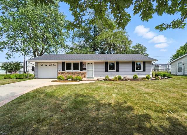 Property at 1830 Romane Dr, Fort Wayne, IN 46808, 3 beds, 1 bath