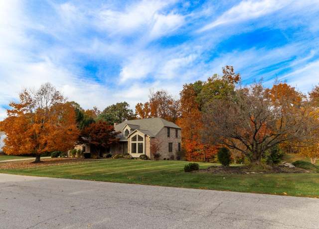 Property at 6412 E Wellston Dr, Bloomington, IN 47408, 4 beds, 3.5 baths