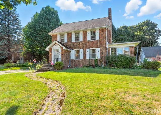 Property at 406 S Wayne St, Angola, IN 46703, 3 beds, 1.5 baths