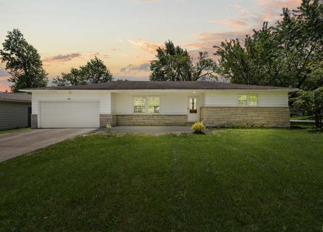Property at 2604 Bellevue Dr, Fort Wayne, IN 46825, 3 beds, 1.5 baths