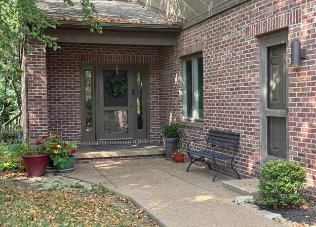 Property at 4056 Fall Creek Dr, Evansville, IN 47711, 4 beds, 2.5 baths