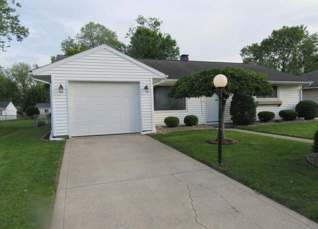 Property at 2448 Tam-o-shanter Rd, Kokomo, IN 46902, 3 beds, 1 bath