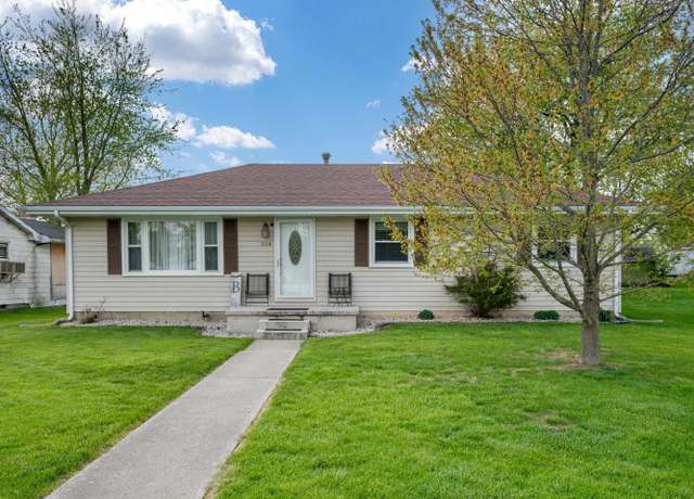 Property at 224 N Fourth St, Parker City, IN 47368, 3 beds, 1 bath
