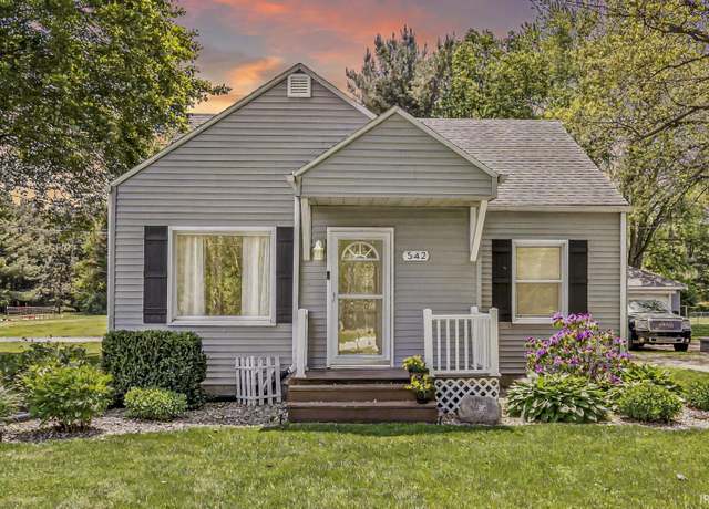 Property at 542 E Michigan St, New Carlisle, IN 46552, 3 beds, 2 baths