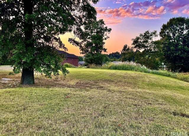 Property at 8307 Buck Ridge Trl, Evansville, IN 47712