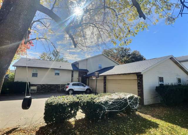 Property at 5005 W Keller Dr, Muncie, IN 47304, 6 beds, 3 baths